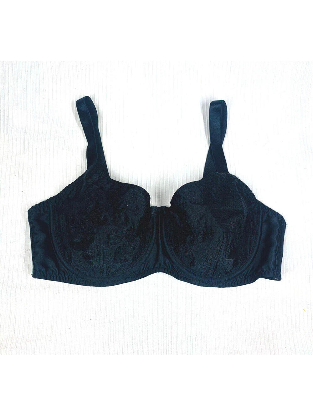 WHAT KATIE DID Bizarre Bra 36D EUR80D Black Satin Spiral Stitched Repro 50s Vtg